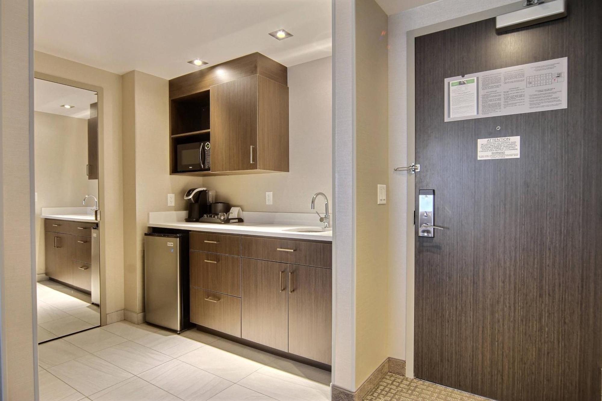 Courtyard By Marriott Québec Esterno foto