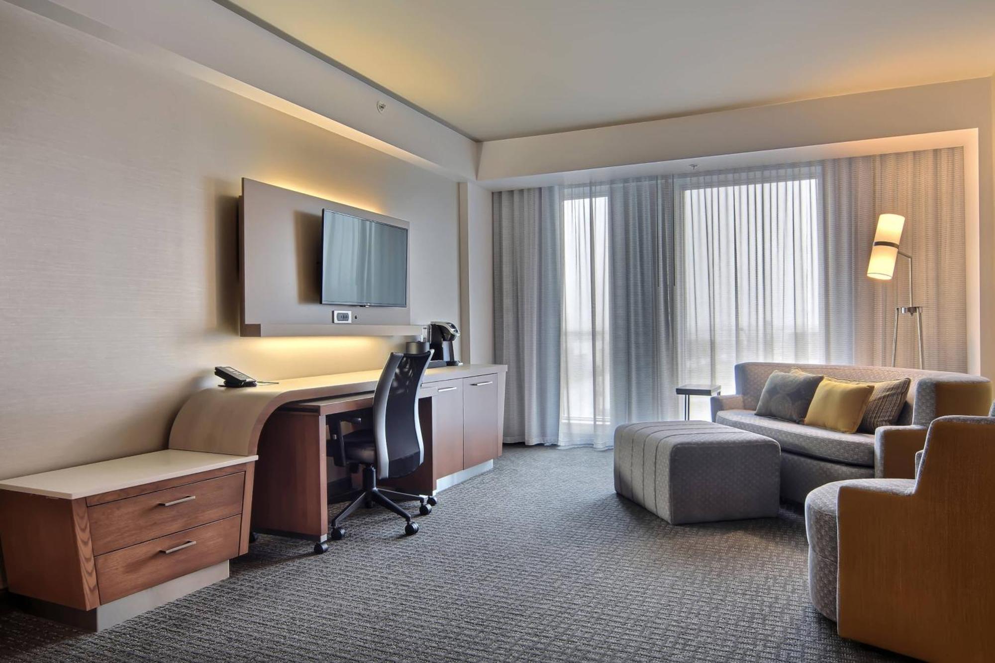 Courtyard By Marriott Québec Esterno foto
