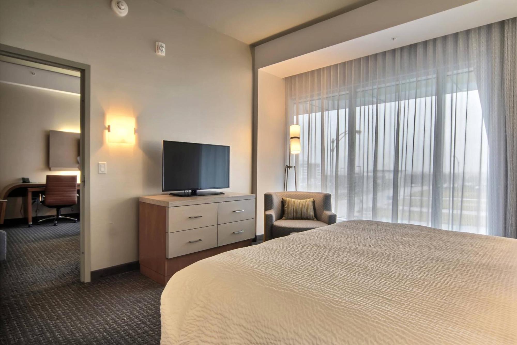 Courtyard By Marriott Québec Esterno foto