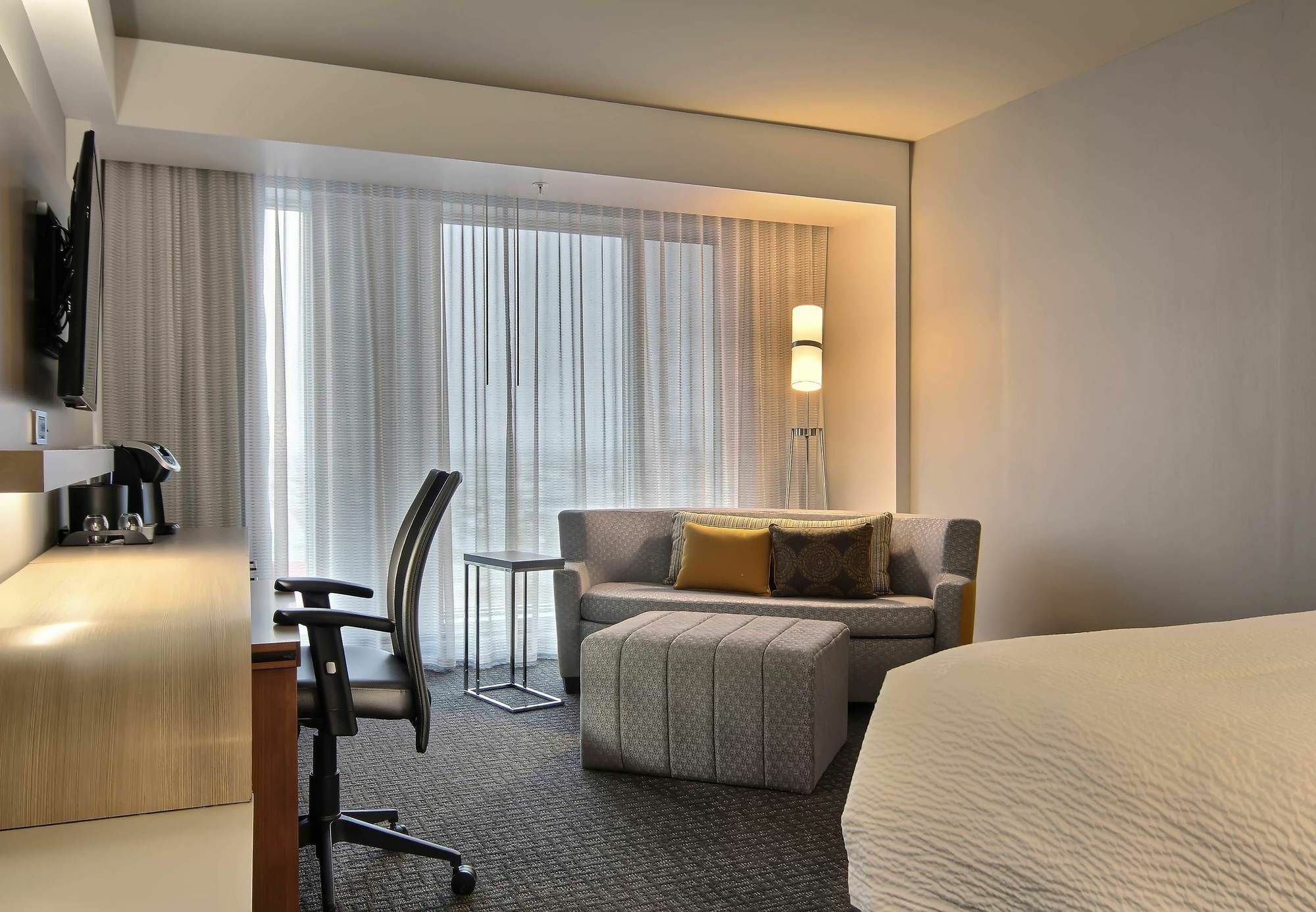Courtyard By Marriott Québec Esterno foto